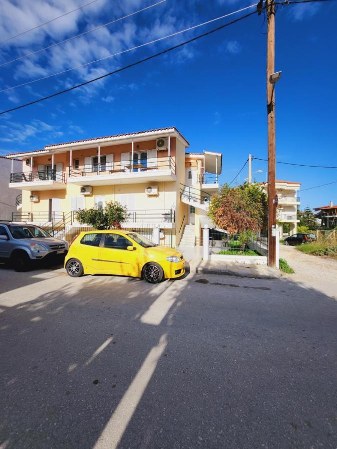 Luxury Loft Apartment Yiota Patras Exterior foto