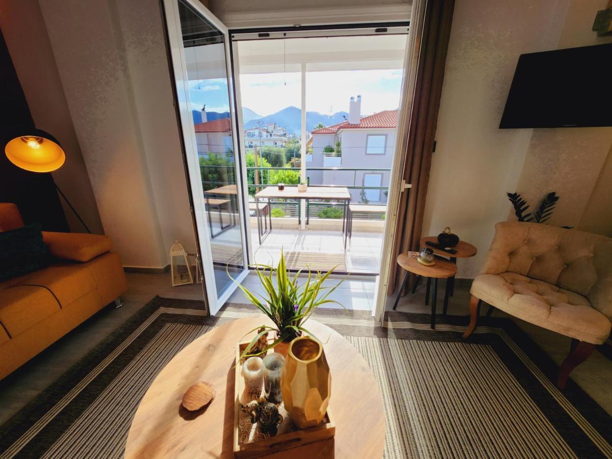 Luxury Loft Apartment Yiota Patras Exterior foto