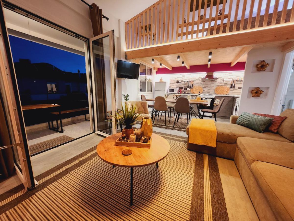 Luxury Loft Apartment Yiota Patras Exterior foto