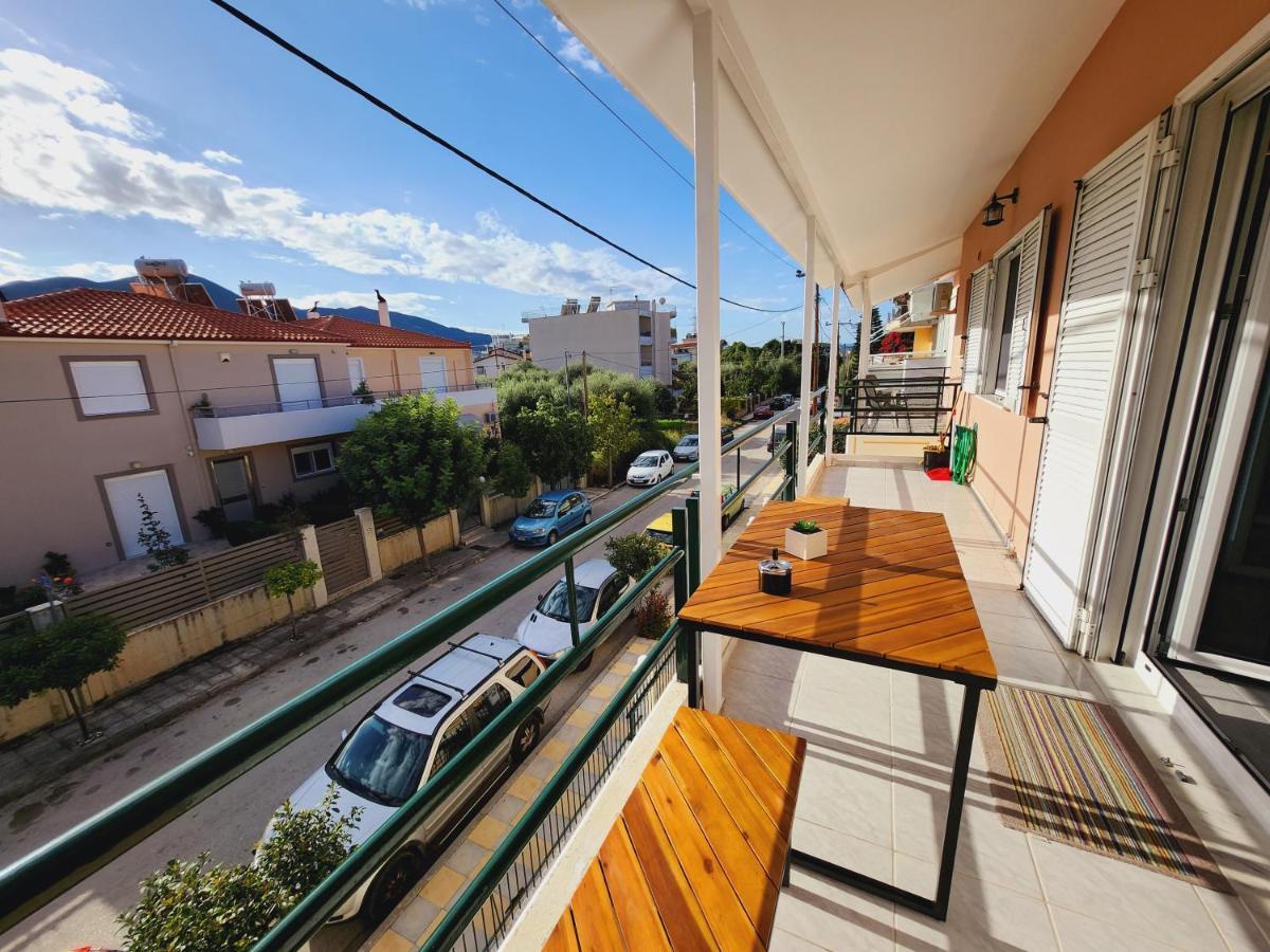 Luxury Loft Apartment Yiota Patras Exterior foto