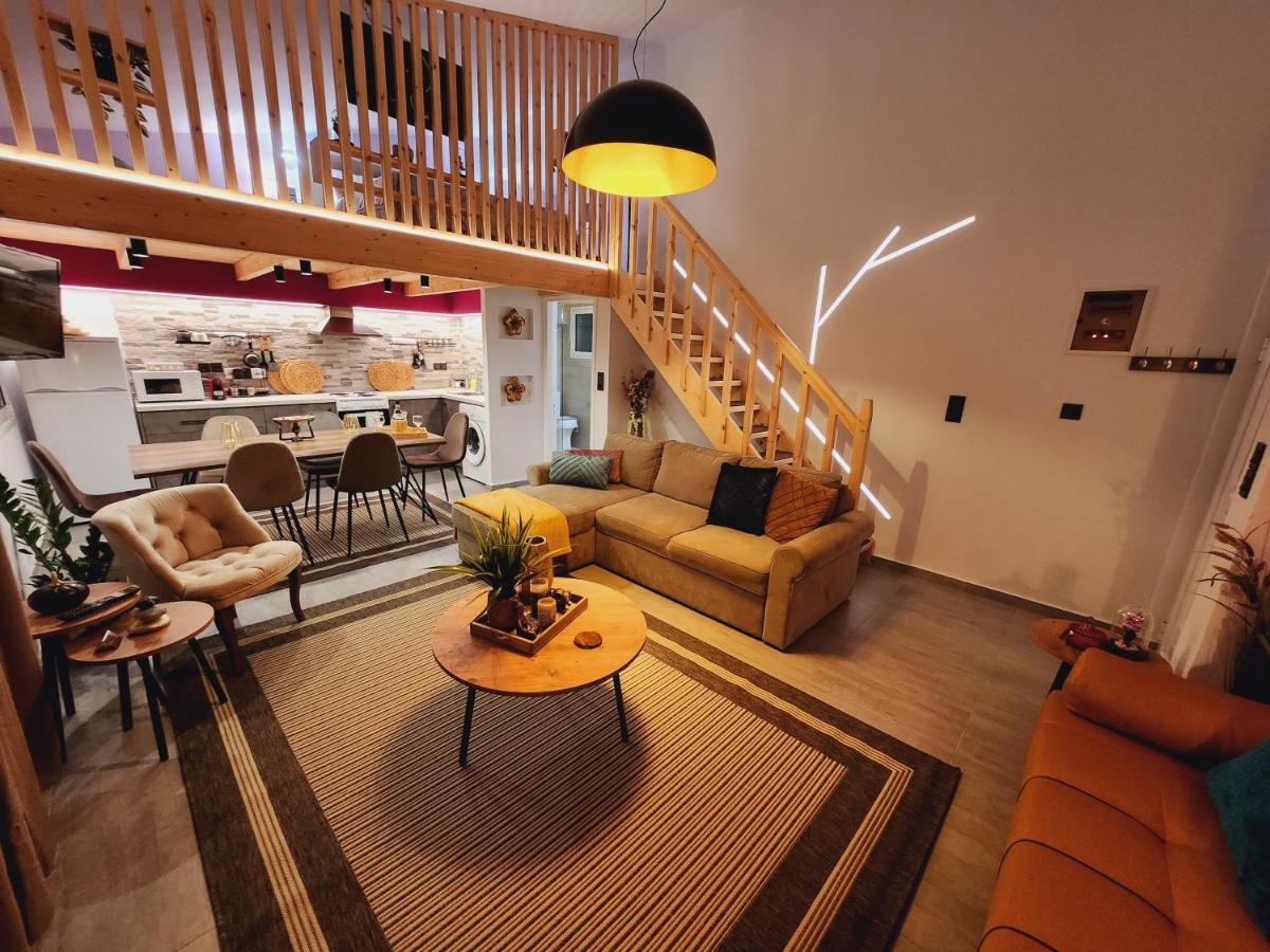 Luxury Loft Apartment Yiota Patras Exterior foto