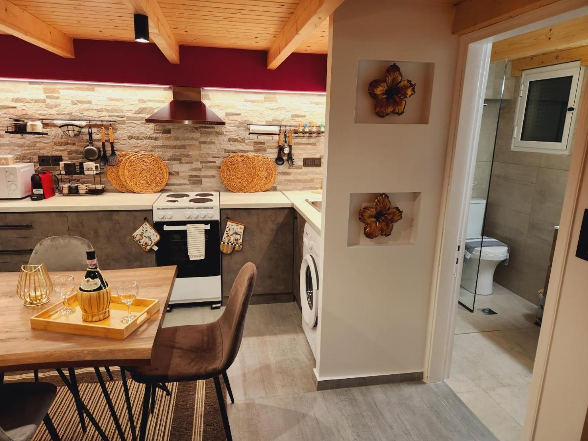 Luxury Loft Apartment Yiota Patras Exterior foto