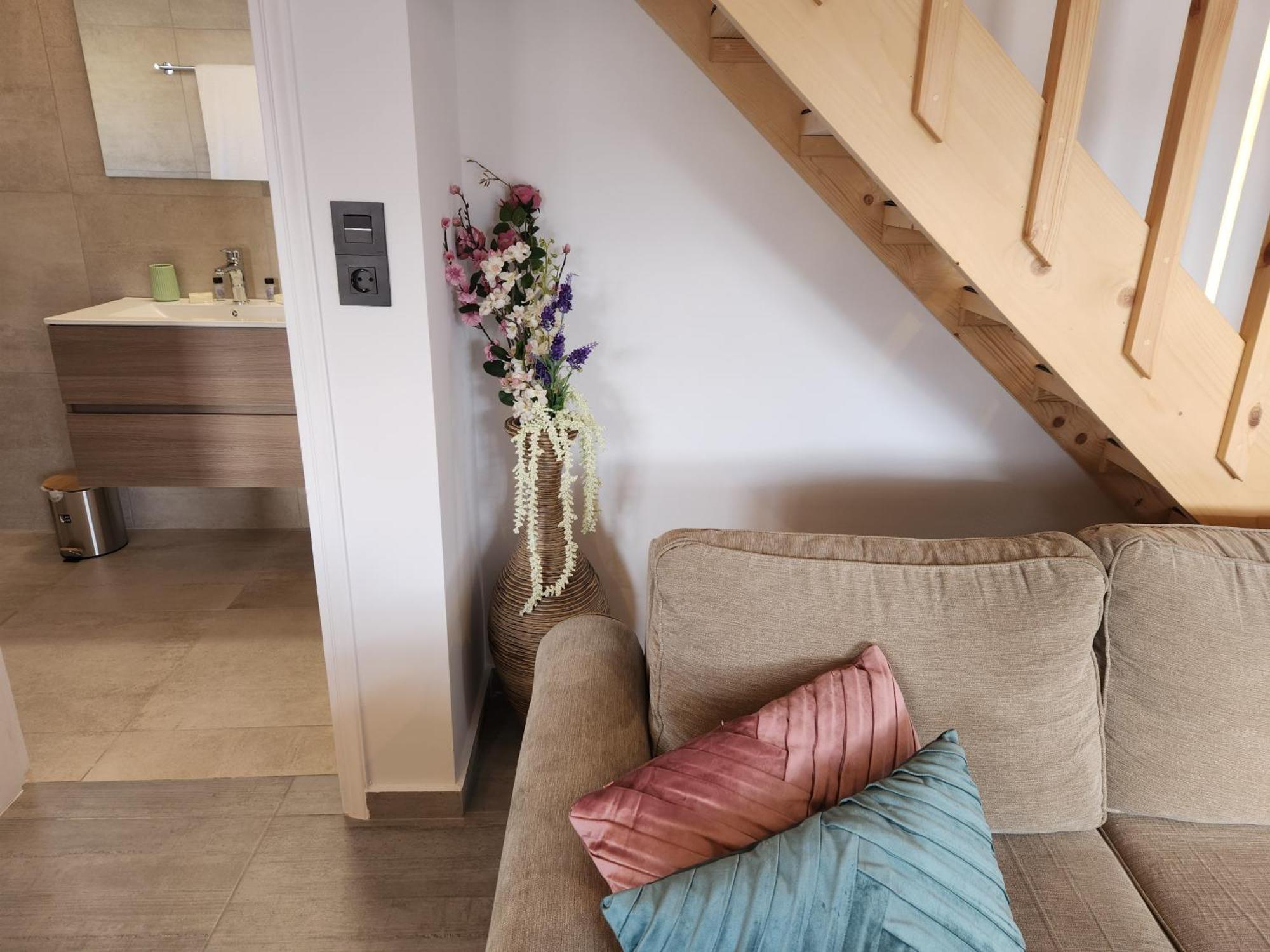 Luxury Loft Apartment Yiota Patras Exterior foto